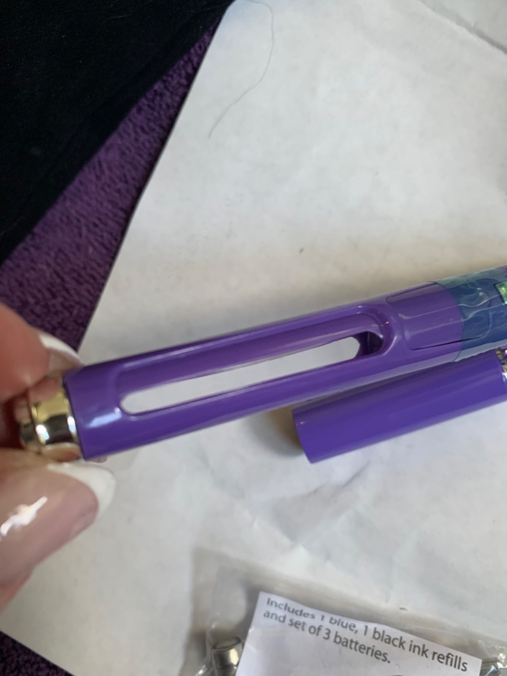 New Knight Hawk Set of 4 Assorted Color Pen with Lighted Magnifier - Picture 4 of 10